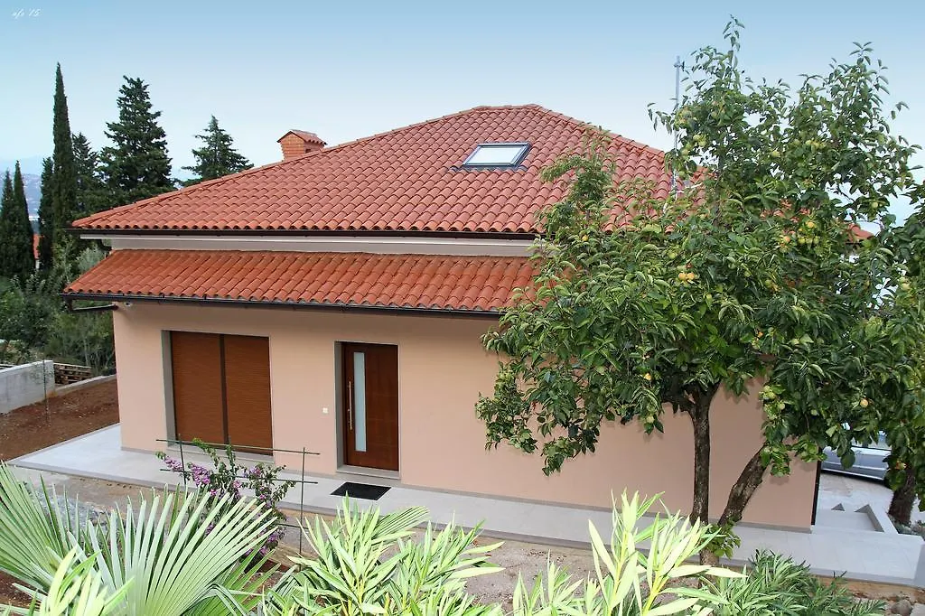 Holiday Home Salvia Οπατία